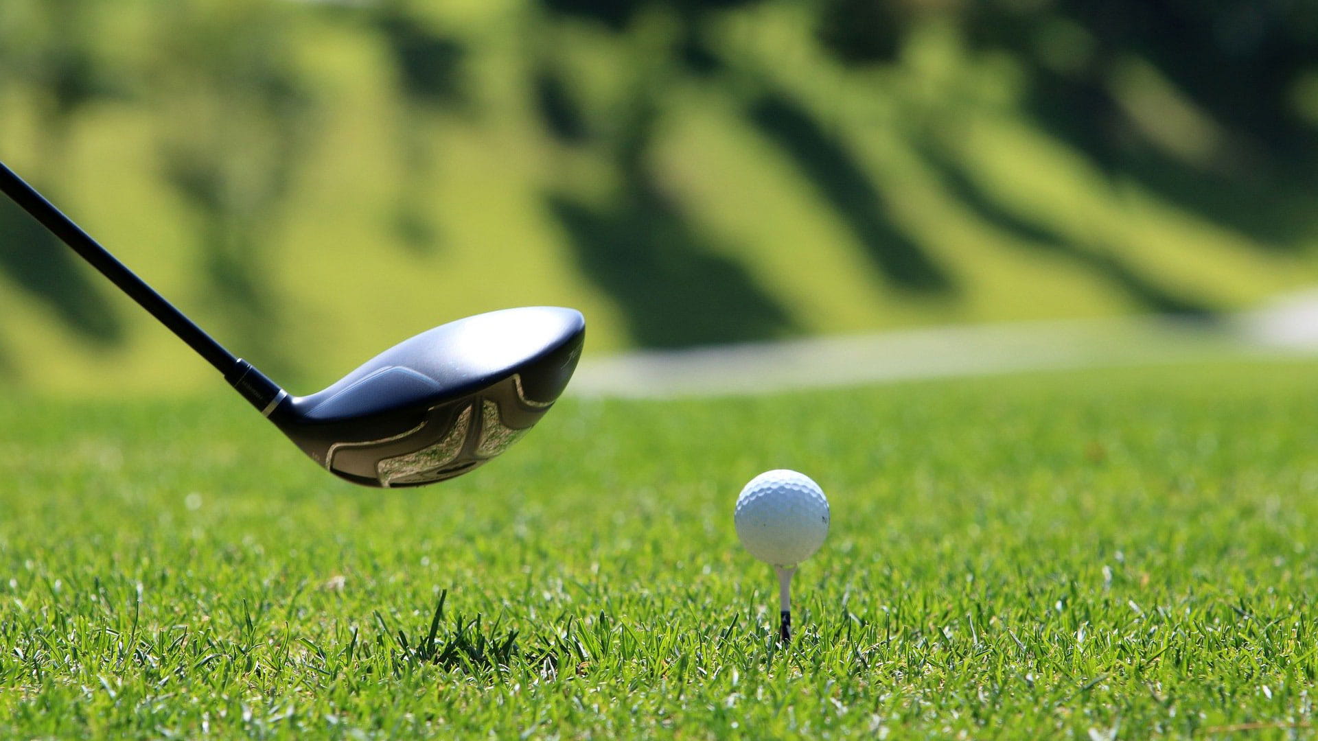 How Hypnosis Can Improve Your Golf Game